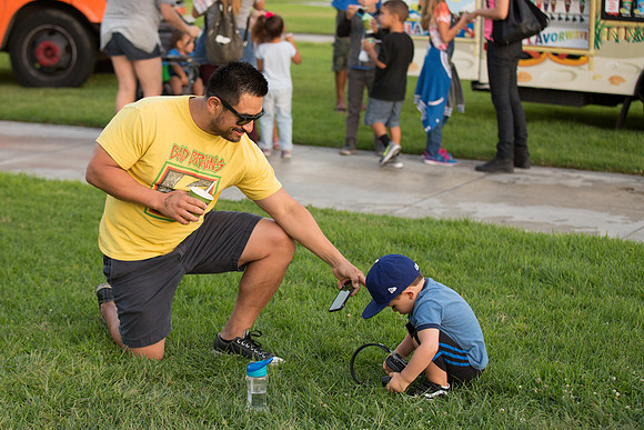 Light The Night Pike Outlets-73