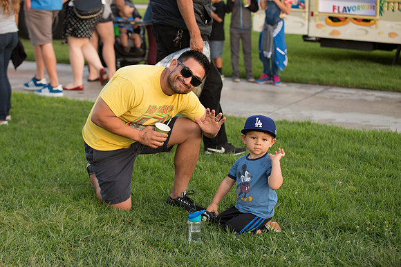 Light The Night Pike Outlets-75