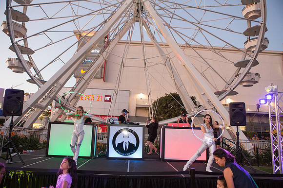 Light The Night Pike Outlets-99