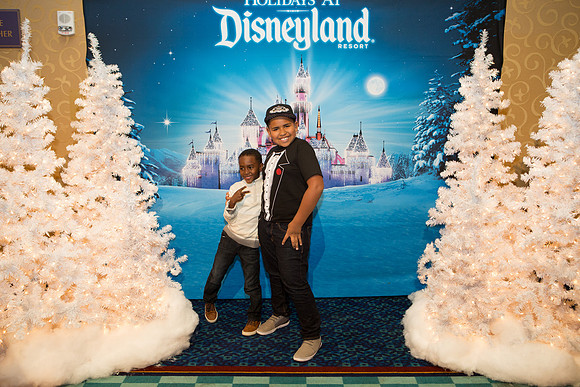 Disneyland Hotel-127