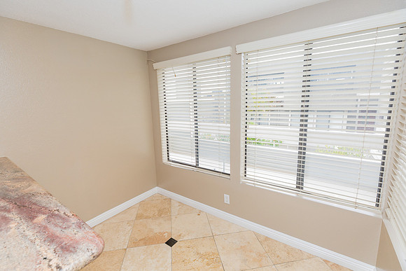 Real Estate Photographer Long Beach 1957 Temple Ave-30