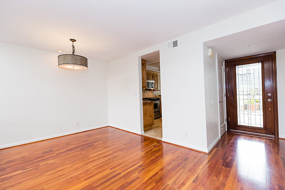 Real Estate Photographer Long Beach 1957 Temple Ave-61