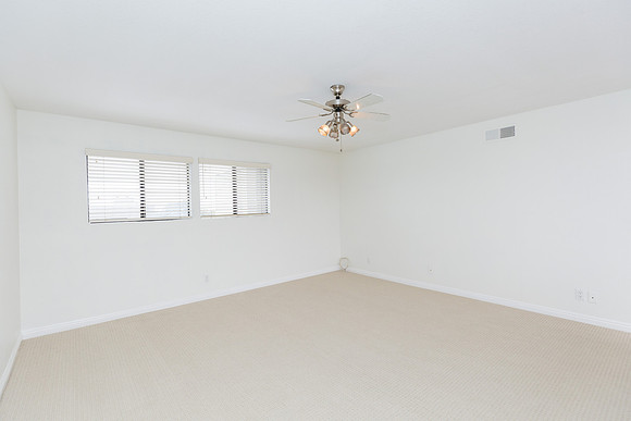 Real Estate Photographer Long Beach 1957 Temple Ave-7
