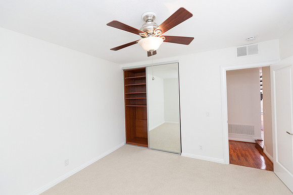 Real Estate Photographer Long Beach 1957 Temple Ave-131