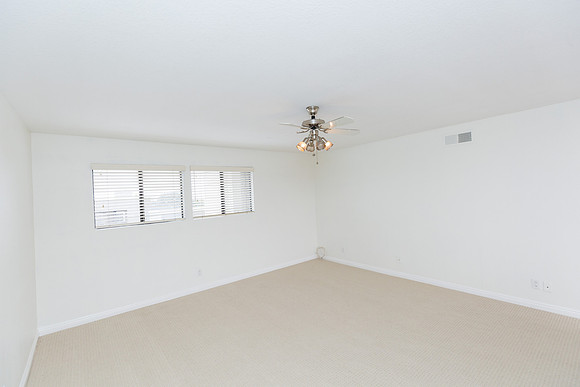 Real Estate Photographer Long Beach 1957 Temple Ave-6
