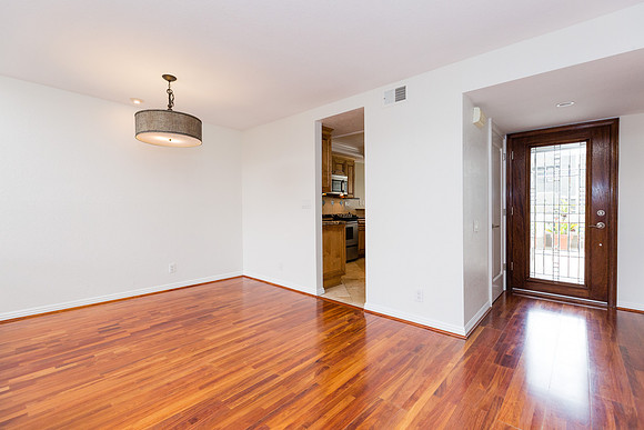 Real Estate Photographer Long Beach 1957 Temple Ave-59