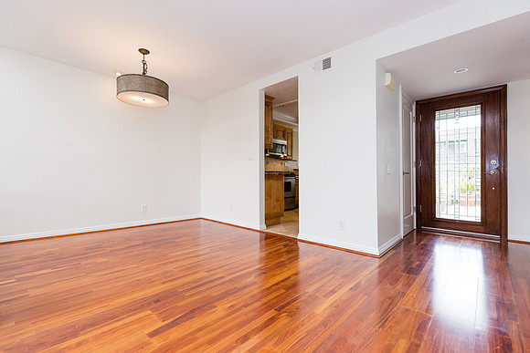 Real Estate Photographer Long Beach 1957 Temple Ave-58