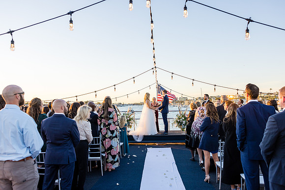 Wedding Photos Endless Dreams - City Experiences By Hornblower-399