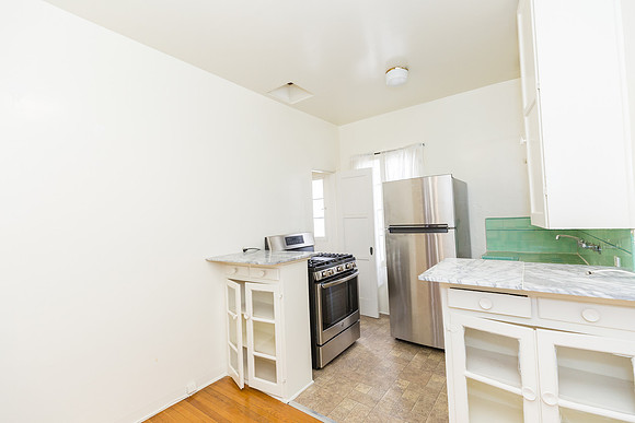 1043 S Orange Grove - Real Estate Photographer LA-12