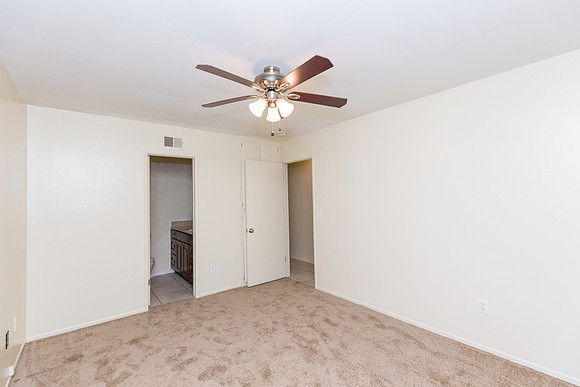 16562 Delton Circle - Photographers-50