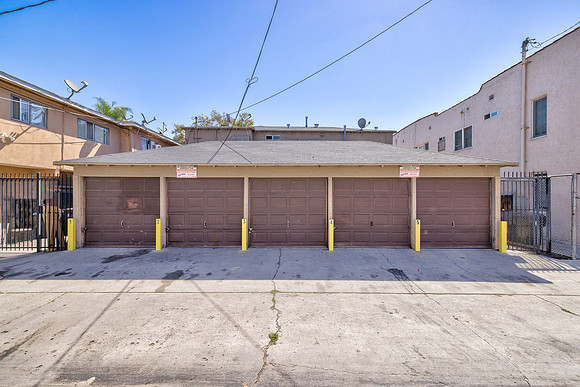 2011 Cedar Ave Long Beach Exterior-004