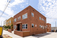 1409 Magnolia Ave Front-004