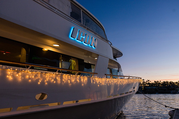 Newport Beach Lights Parade-005