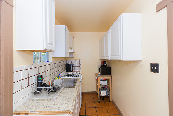2923 Brighton Ave-3