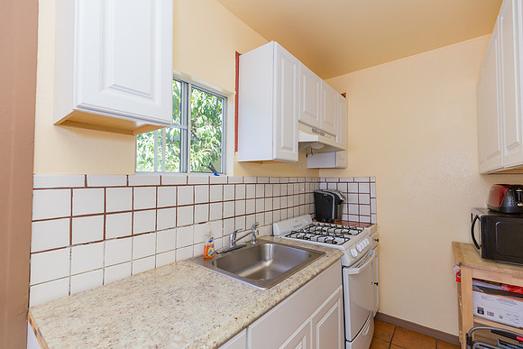 2923 Brighton Ave-6
