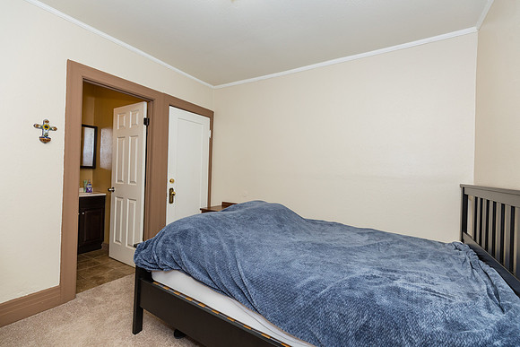 2923 Brighton Ave-19