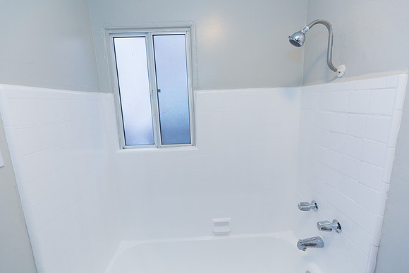 1095 Cherry - Long Beach Real Estate Photographer-30