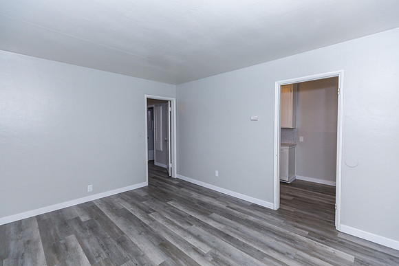 1095 Cherry - Long Beach Real Estate Photographer-17