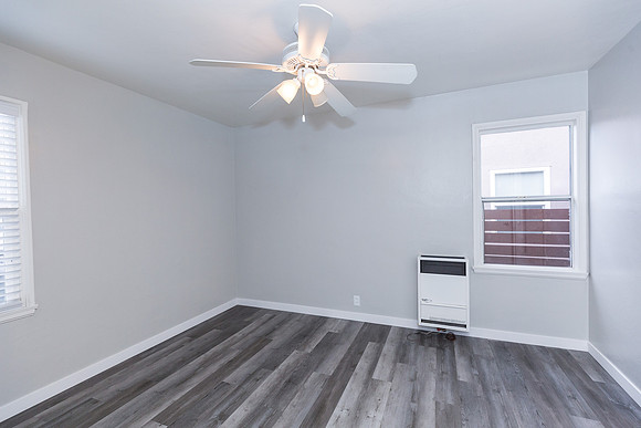 1095 Cherry - Long Beach Real Estate Photographer-49