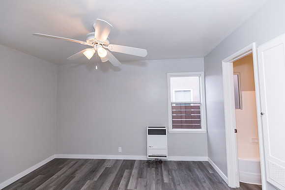 1095 Cherry - Long Beach Real Estate Photographer-48