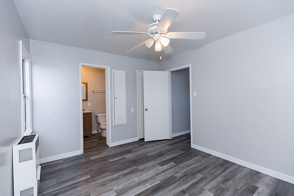 1095 Cherry - Long Beach Real Estate Photographer-55
