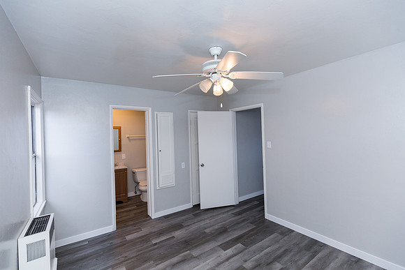 1095 Cherry - Long Beach Real Estate Photographer-54