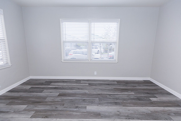 1095 Cherry - Long Beach Real Estate Photographer-42