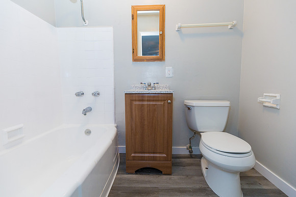 1095 Cherry - Long Beach Real Estate Photographer-33