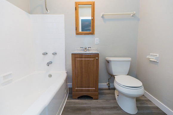 1095 Cherry - Long Beach Real Estate Photographer-32