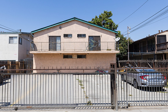 1872 Pine Ave-004