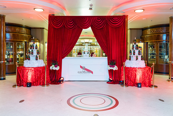 Queen Mary New Years Eve Photos -002