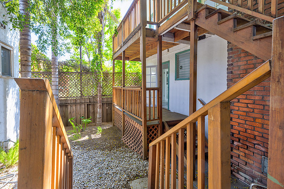 2639 Highland Ave Santa Monica Exterior-005