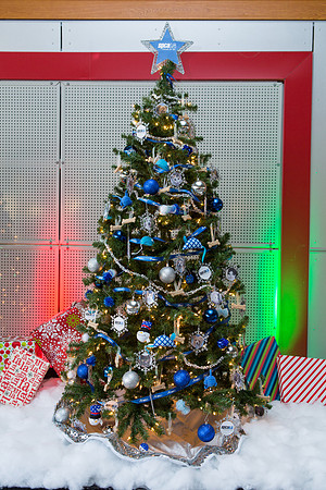 Holiday Kickoff 2017-12