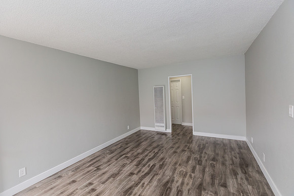 1106 Pacific Ave-103