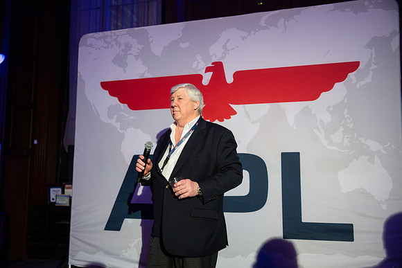 APL Long Beach -203