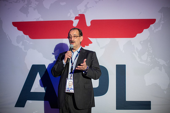 APL Long Beach -220