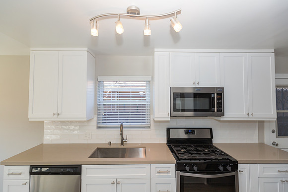 14929 Kingsdale 2 - Real Estate Photographer Lawndale-3