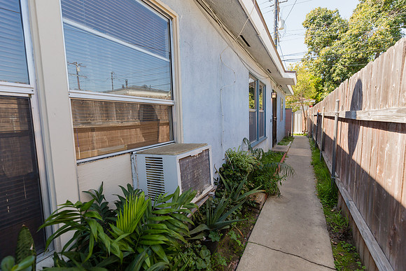 9623 San Miguel - Real Estate Photographer South Gate-77