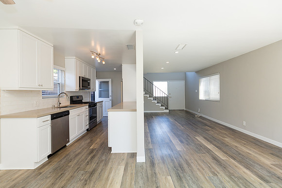 14929 Kingsdale 2 - Real Estate Photographer Lawndale-15
