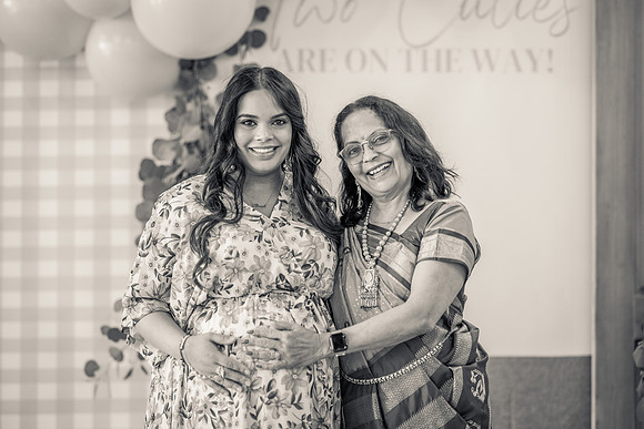 Two Sweet Ethridge Twins - Aria Event Space Cypress Ca-024