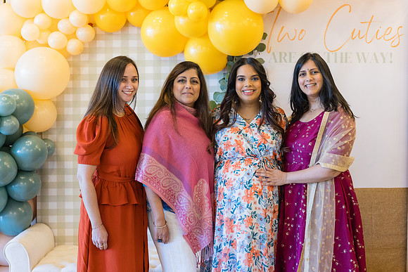 Two Sweet Ethridge Twins - Aria Event Space Cypress Ca-031