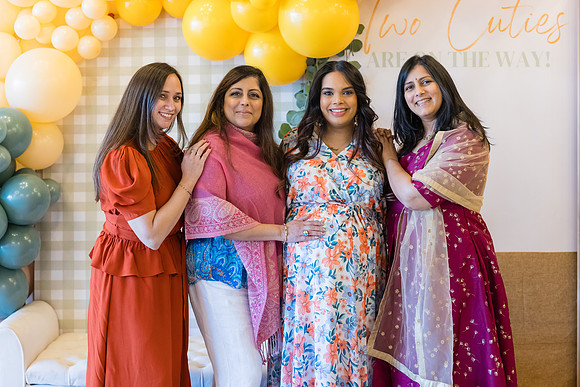 Two Sweet Ethridge Twins - Aria Event Space Cypress Ca-033