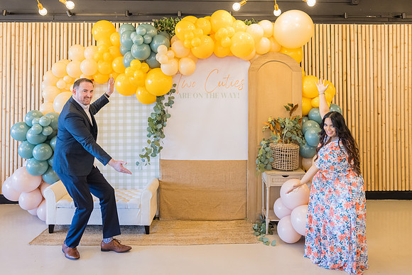Two Sweet Ethridge Twins - Aria Event Space Cypress Ca-041