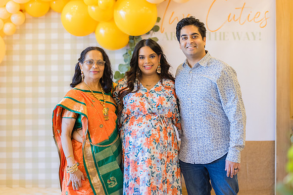 Two Sweet Ethridge Twins - Aria Event Space Cypress Ca-051