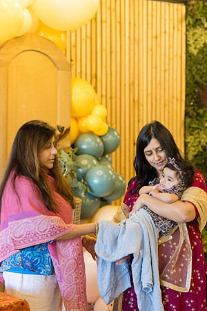Two Sweet Ethridge Twins - Aria Event Space Cypress Ca-086