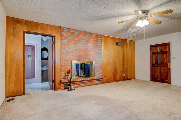 1359 W 15th St Interior-004