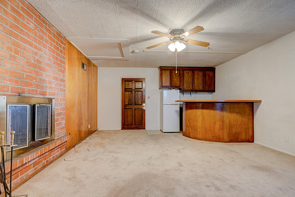1359 W 15th St Interior-006