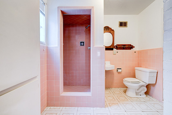 1359 W 15th St Interior-013