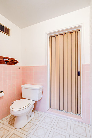 1359 W 15th St Interior-017