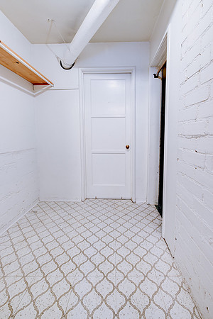 1359 W 15th St Interior-019
